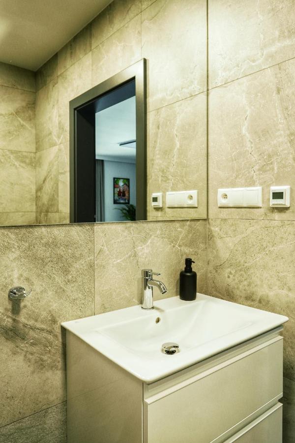 Apartamenty Centrum Park Twardowskiego 4 Zielona Góra Exterior foto